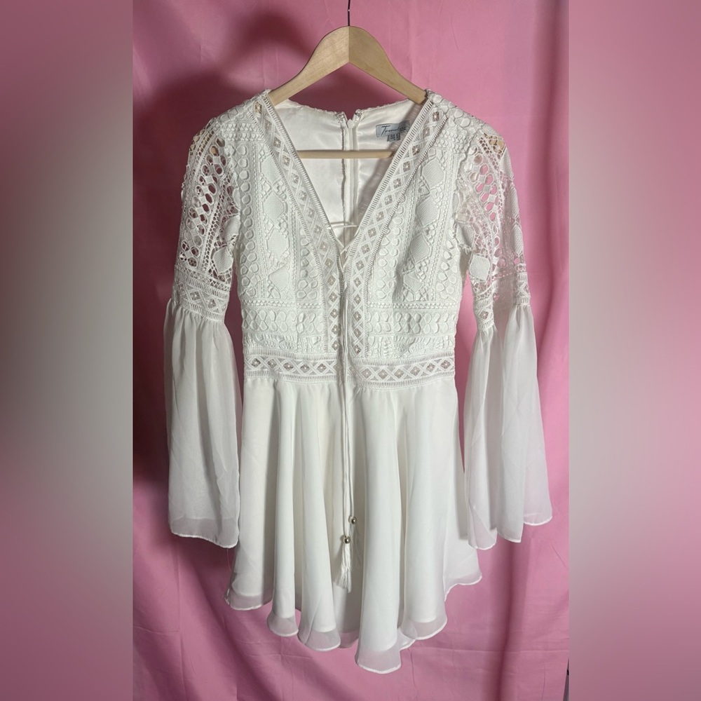 Two Sisters White Lace Crochet V-Neck Boho Dress Size 4/Small